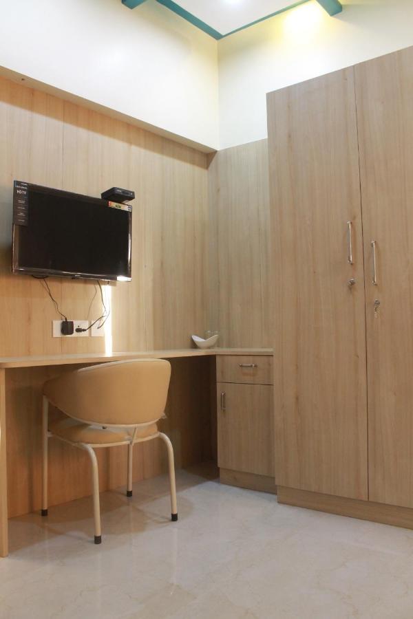 Jfive Residency Otel Chennai Dış mekan fotoğraf