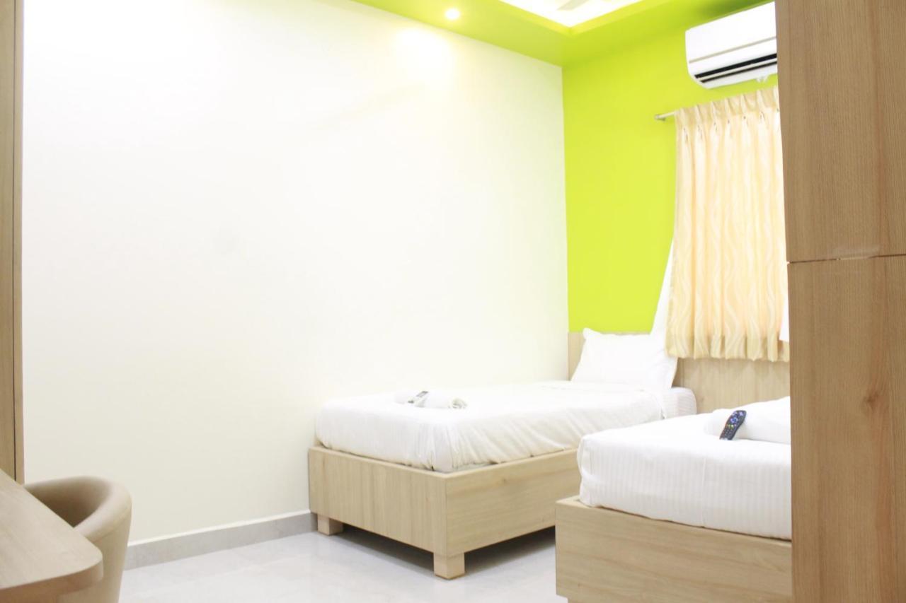 Jfive Residency Otel Chennai Dış mekan fotoğraf
