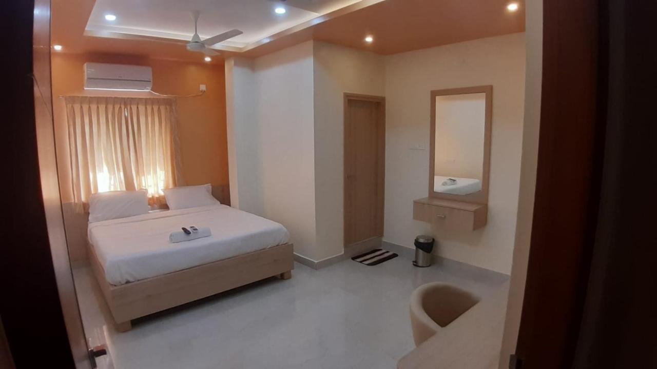 Jfive Residency Otel Chennai Dış mekan fotoğraf