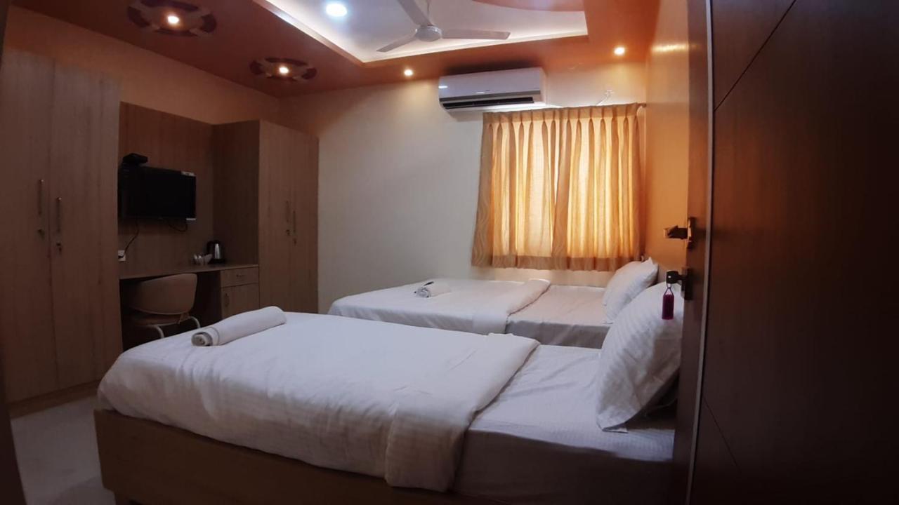 Jfive Residency Otel Chennai Dış mekan fotoğraf